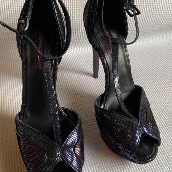 T-Strap Platforms - Picture 1 of 5